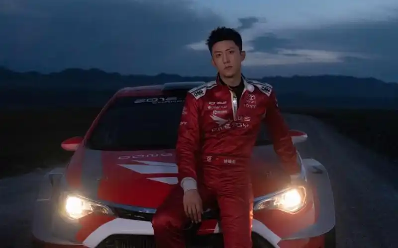 时尚男星黄景瑜帅气写真,高清壁纸图片,大陆明星-回车桌面