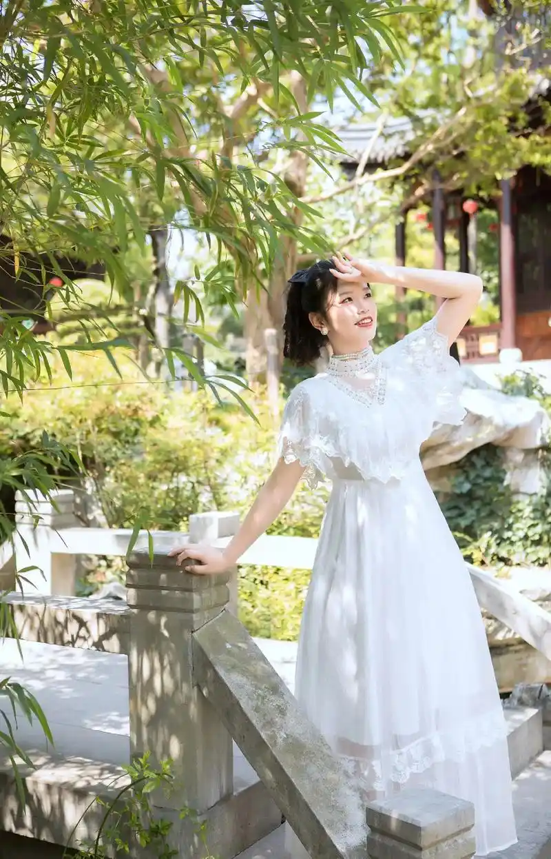 白秀珠.#写真 "做女人什么样?成天在男人面前唯命是从卑躬屈 - 抖音