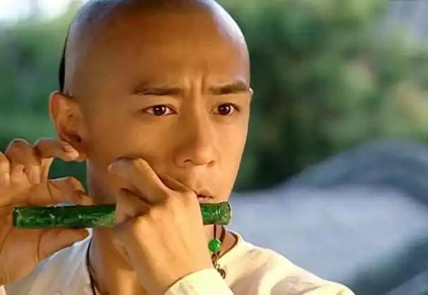 扛不住半秃顶还是别演清装剧了,能上清宫美男榜的,我只服这8位