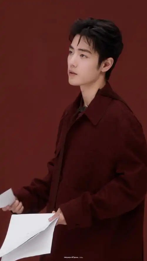 肖战##肖战红色时尚大片