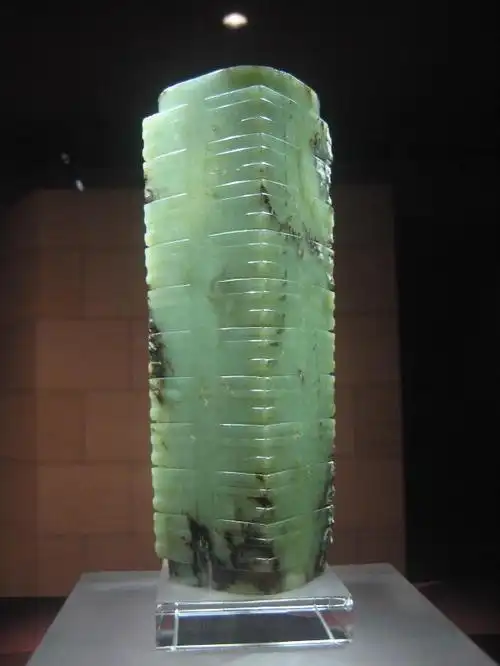 68.22金沙遗址十节玉琮