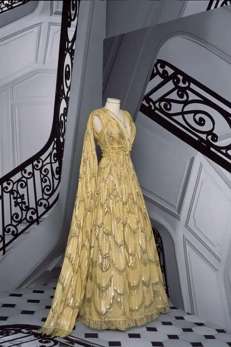 巴黎时装周christian dior fall couture 2020高定服装,处处精致