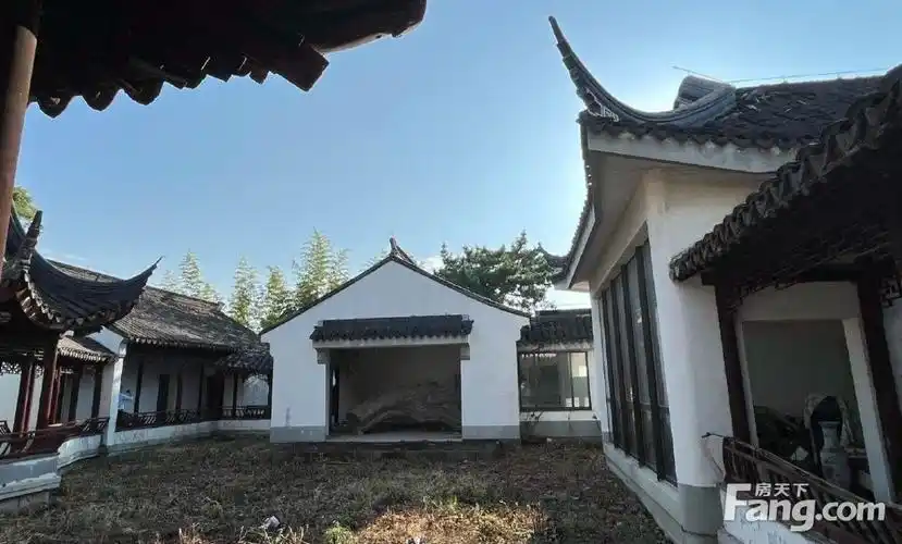 姑苏世家留园府大宅占地两亩多大花园清水毛坯5个车位