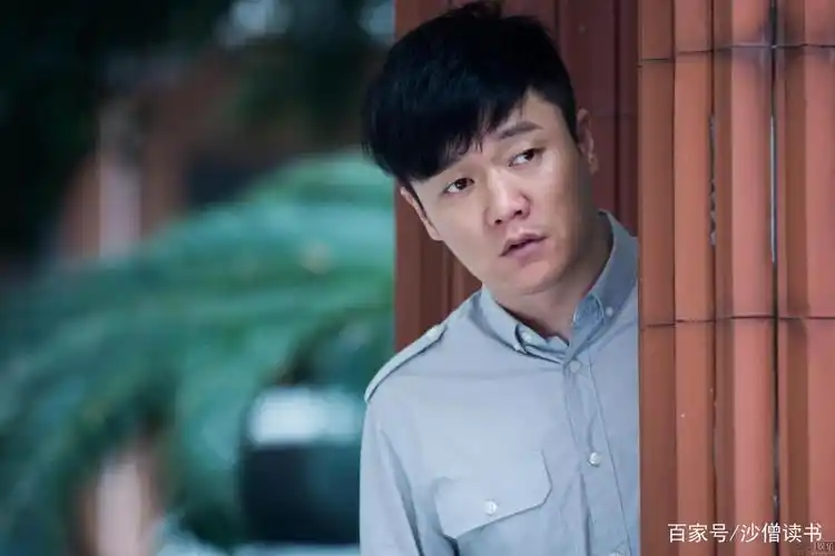 肖央的成长史,三次迷茫都走了过来,才有现在大家看的肖央