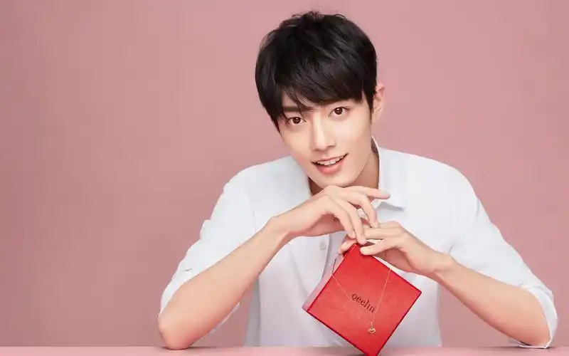 活动  他们都说,肖战笑的时候,眼睛特别好看