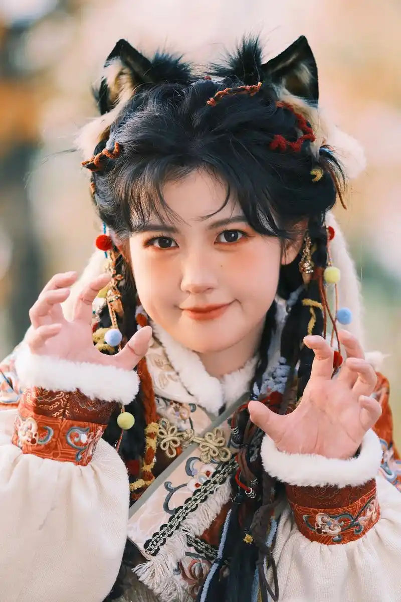 赖美云古风写真:奶里奶气的小狼仔 #赖美云