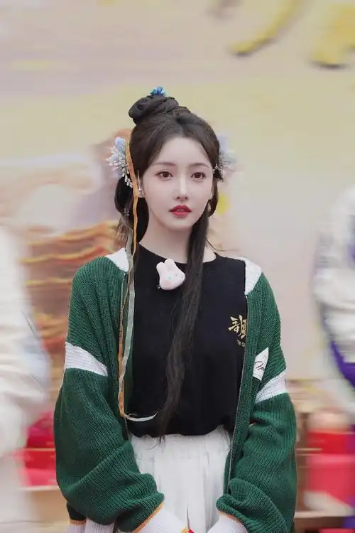 姜贞羽超话#吾凰在上开机#少女打怪升级之路开启新篇章,姜姜@姜贞羽