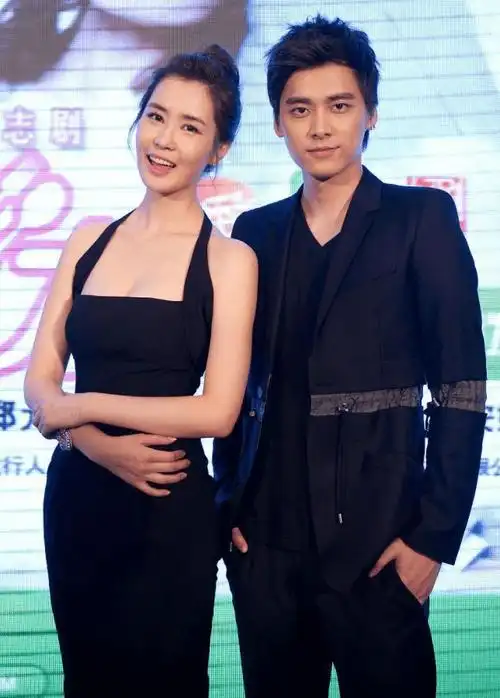 李易峰坦言当时我为了娶她愿意放弃全世界可她却嫌我穷