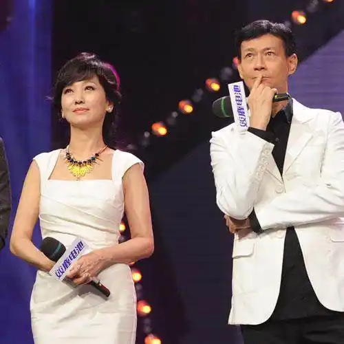 郑少秋和赵雅芝演了14年情侣,他们在戏里相爱过,也结过婚