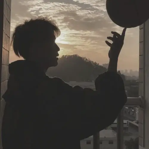 帅气成熟魅力男生头像