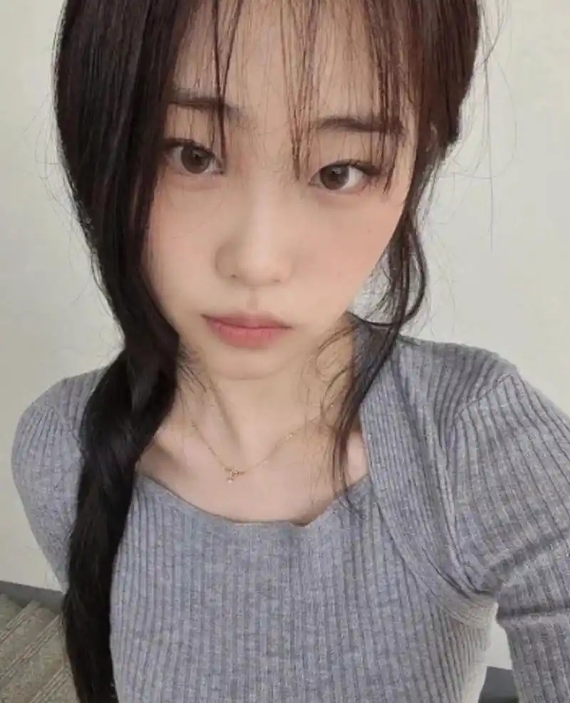 大学生的素颜照,这素颜状态真不错