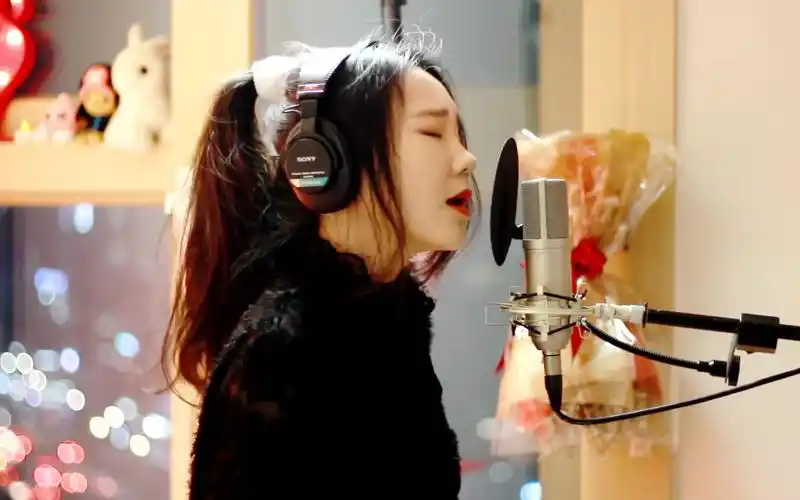 j.fla侧颜女神翻唱:1988年汉城奥运会主题曲,手拉手 中国队加油!