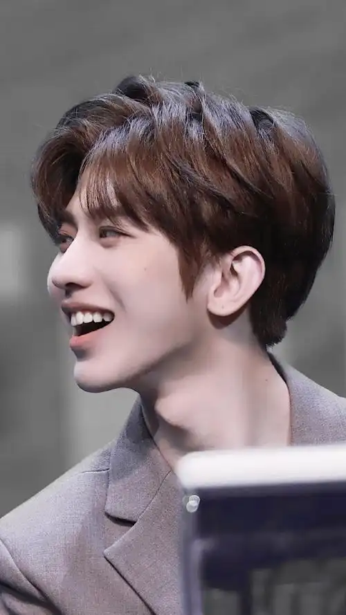 好可爱好可爱#蔡徐坤#hug me(抱我)