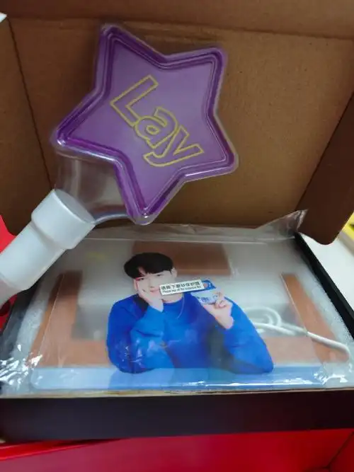 张艺兴#来来来,冲金3转评揪一个纯纯的贝壳er拥有纯甄小夜灯77应援