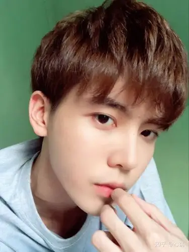 有一个很帅的男朋友是什么体验?