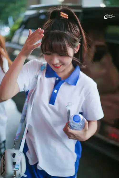 赖美云高马尾校服造型##赖美云向前冲