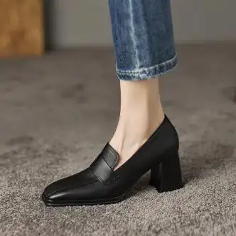 khsk英伦风小皮鞋女全皮复古通勤棕色粗跟深口单鞋新款方头7cm高跟鞋