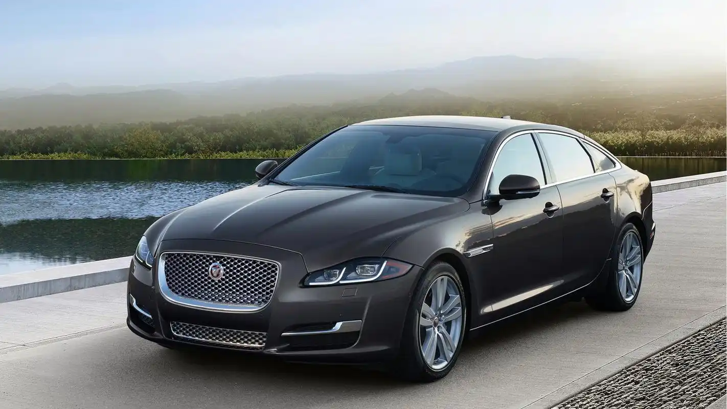 奢华与性能相融合 捷豹xj改装brembo碳陶瓷刹车