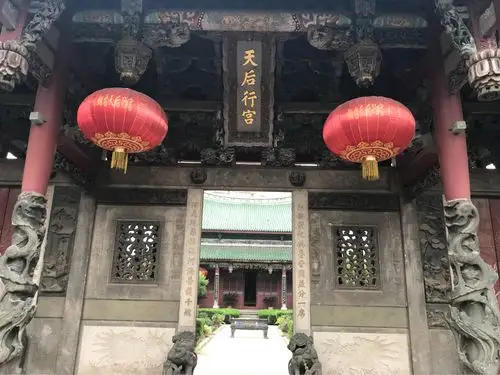 潇潇细雨中漫步烟台天后行宫