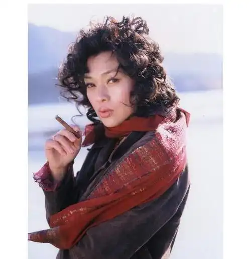 《过把瘾》播映三十载,主演命运多舛,江珊再婚甜蜜如初婚