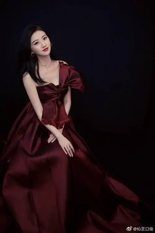 女演员礼服系列2 酒红/暗红/砖红,旖旎缱绻的艳光粼粼