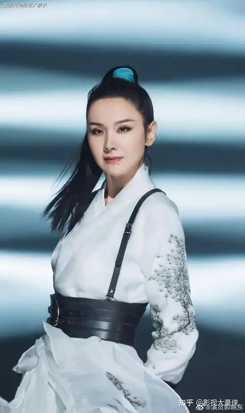 程莉莎与郭晓冬一直都是很恩爱幸福的,程莉莎总是十分温柔地对待老公