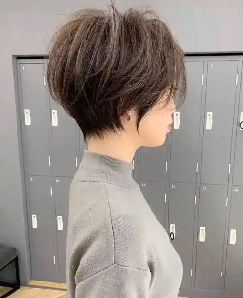 超人气日系空气短发都能满足你_显得_造型_自然