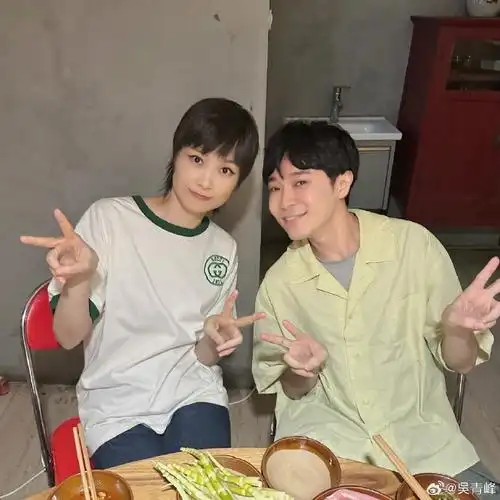 李宇春为i做e##吴青峰感谢李宇春