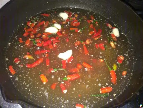 不爽牛奶「每天被偷喝」决定报复,自制「魔鬼辣椒调味乳」 后隔天收到