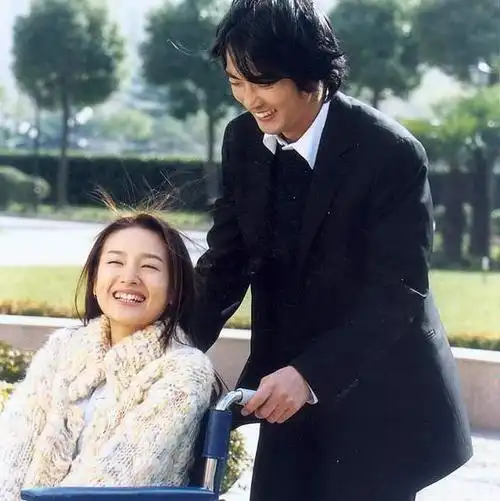 9分,一部非议较多的电视剧作品,感兴趣的朋友,先看看评论再决定是否