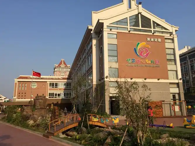 校园风光 -- 侨英中心幼儿园