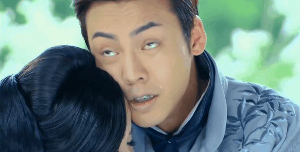 这个过程中,饰演安逸尘的陈伟霆实力诠释了何谓眉眼乱飞.