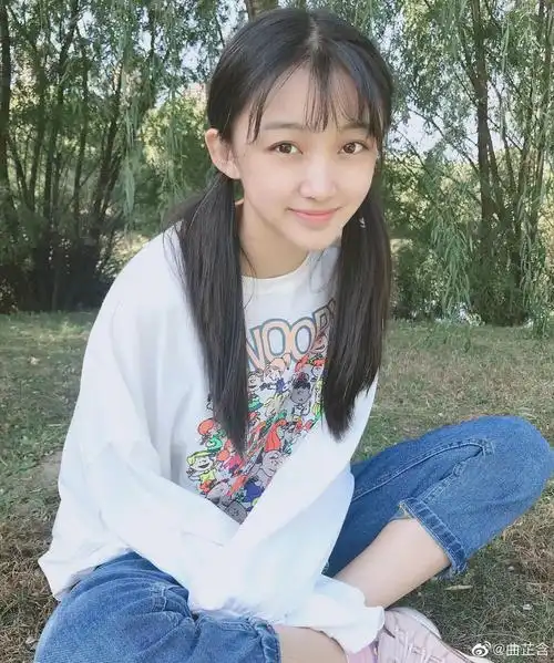 05后青春美少女曲芷含