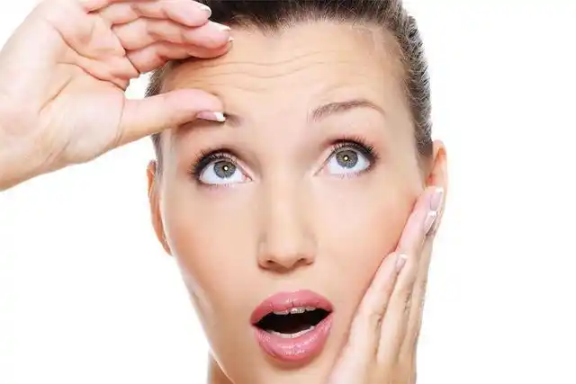 女人开始衰老,身体可能会有5个表现,希望你一个都没有