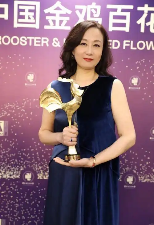 4位"妈妈专业户"女星:天生有一张养尊处优的脸,演不了穷人