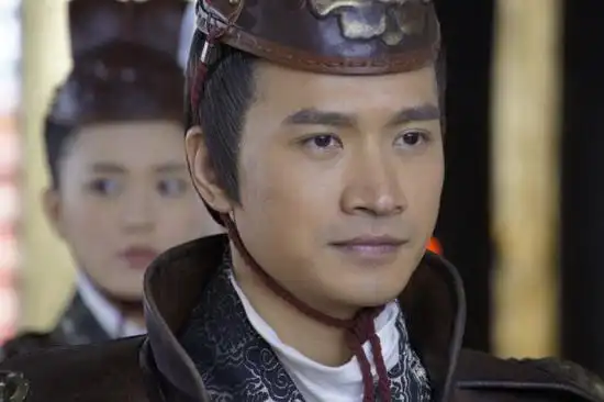 《美人天下》热拍 何晟铭李小璐一见钟情(图)