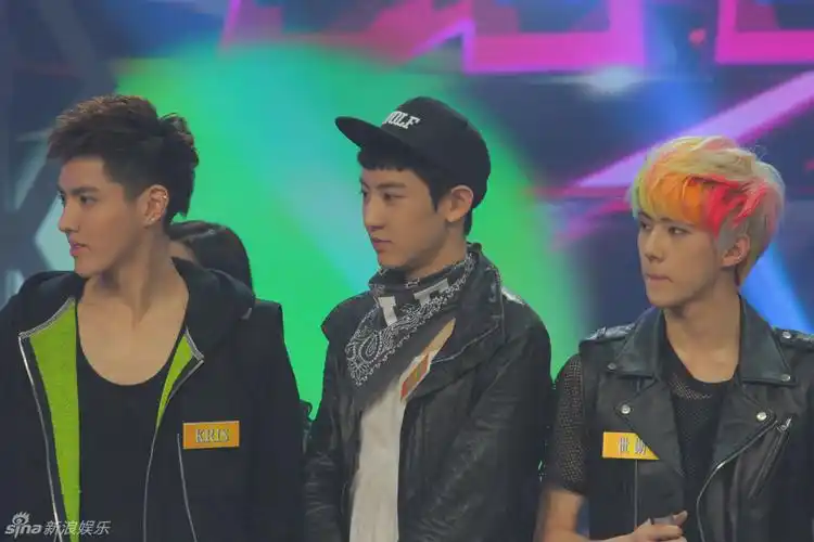 06.05】【综艺】exo录快乐大本营 黄牛疯炒票 粉丝斥万元追星(多图)