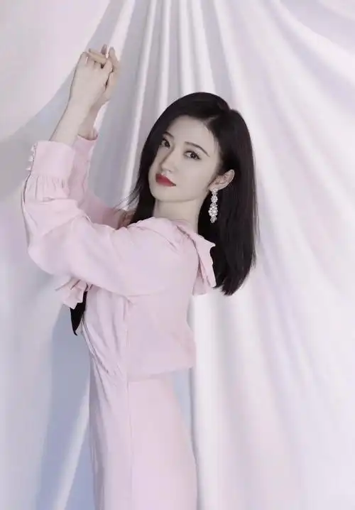 景甜粉红连衣裙造型:美丽可爱小仙女