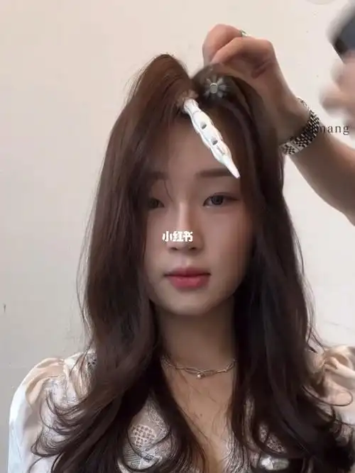 弄的很蓬松#发根蓬松  #细软塌头发蓬松秘诀  #摩根烫  #女生烫发发型