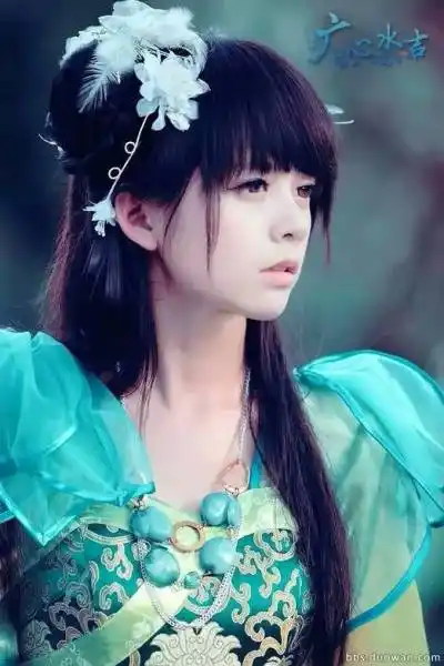 这个是谁?扮演了什么角色?_百度知道