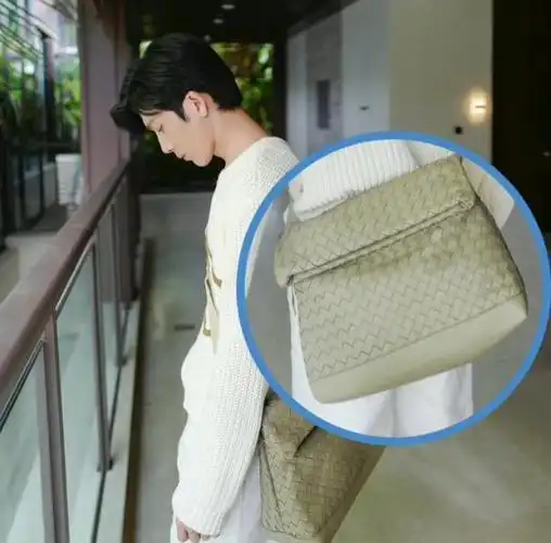 男明星谁的包大(男明星谁喜欢杨颖)-天晟网