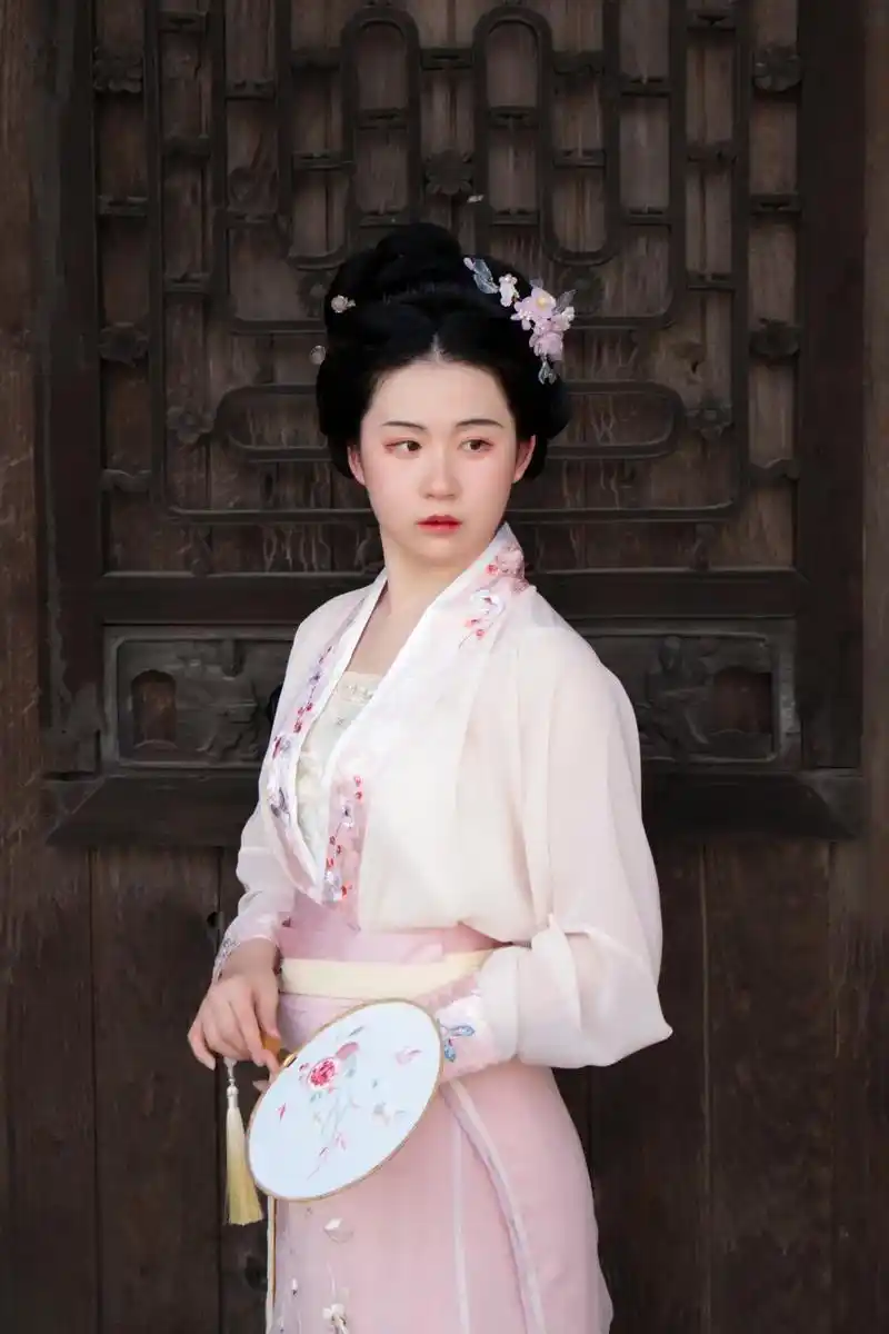 一个普普通通的宋制汉服发型分享啦.