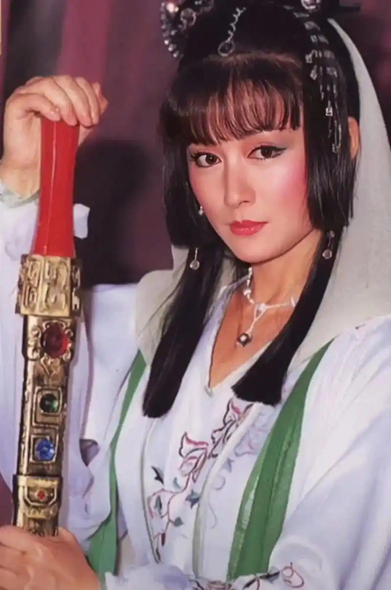 1984台湾版"神雕侠侣"是风尘味最为浓郁的一版,掌握不老秘 - 抖音