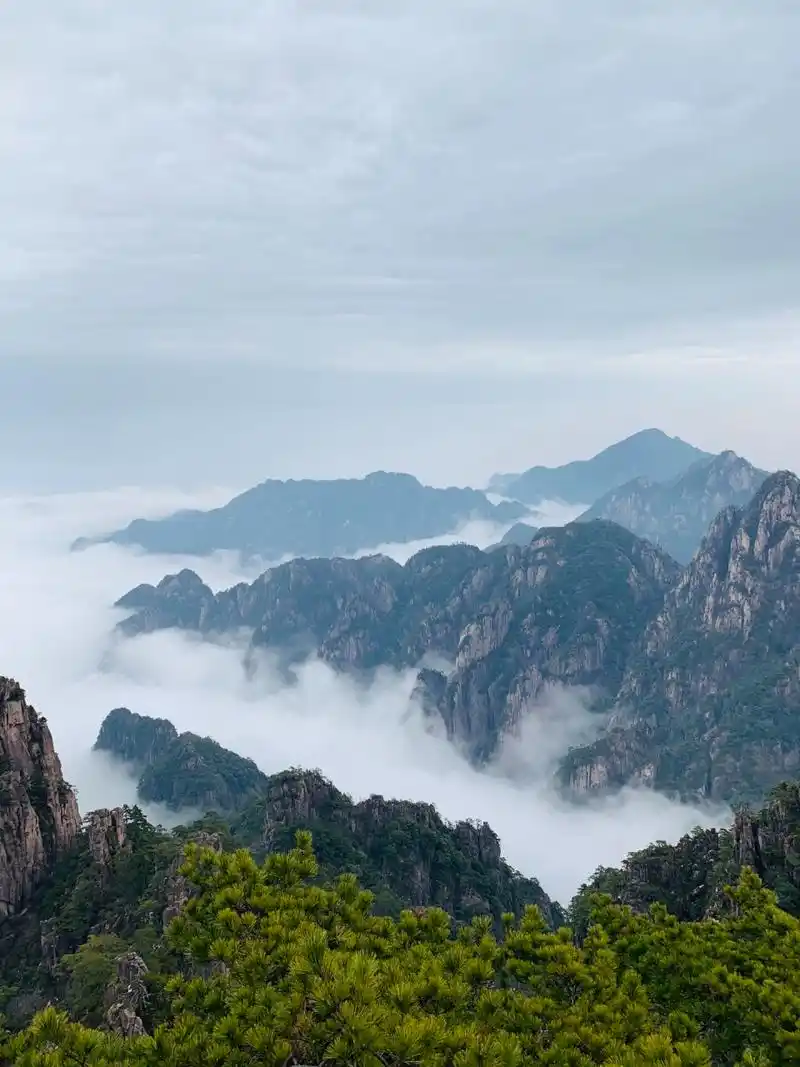 虽然腿抖疲倦不堪,但是为眼前的美景所征服. 值得绝对值得!