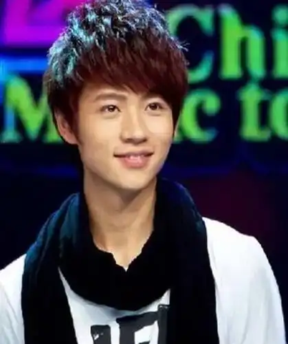 烫发发型一:离子烫