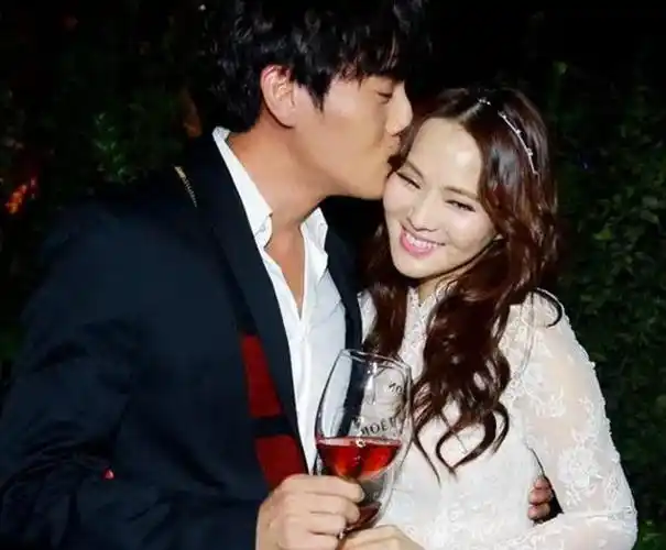 二十年前,伊能静填词《春泥》"一语双关",庾澄庆在十年后才懂