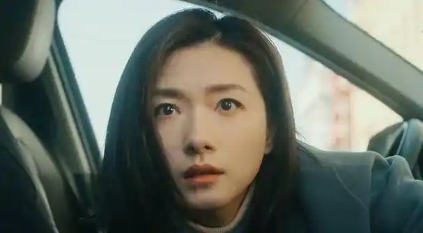 原创人潮汹涌排片口碑上涨万茜和肖央的最后选择让刘德华感动