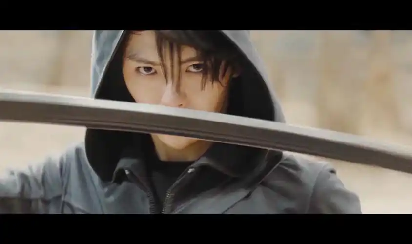 【张起灵/肖宇梁】要跟我的刀比比硬度吗?