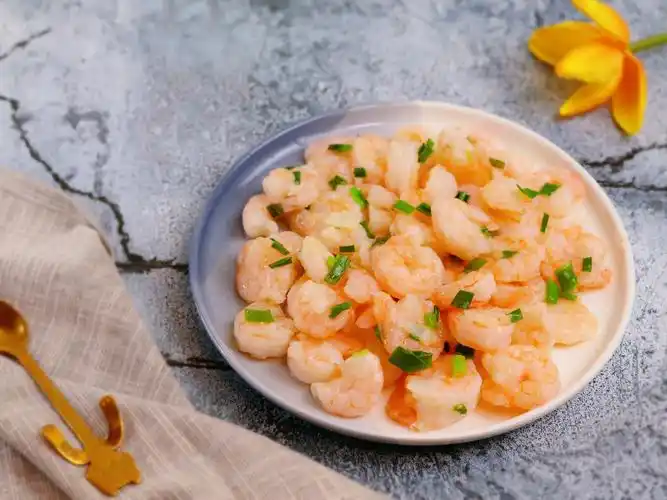 清炒虾仁的做法_美食记