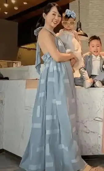 明道的老婆王婷萱也很美!而且她不只是两个娃的妈,曾还是歌手!